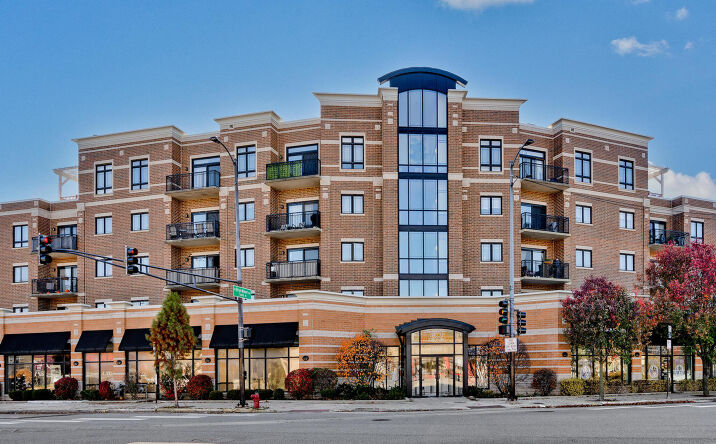 Pictures of Multifamily, Office, Retail, Special Purpose property located at 5582 N Lincoln Avenue C2, Chicago, IL 60625 for sales - image #1