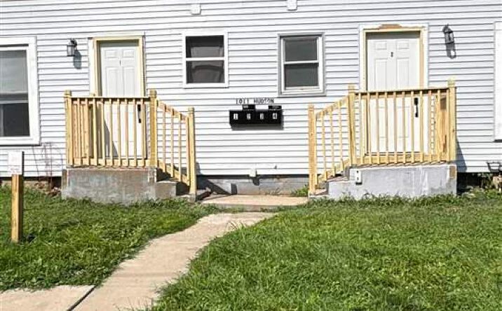 Pictures of Land property located at 1011 Hudson Ave, Iowacity, IA 52246 for sales - image #1