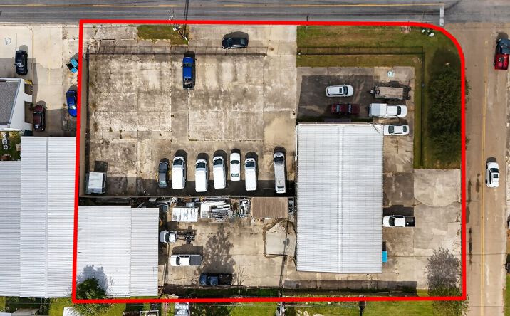 Pictures of Industrial property located at 15590 Florida Blvd, Baton Rouge, LA 70819 for sales - image #1