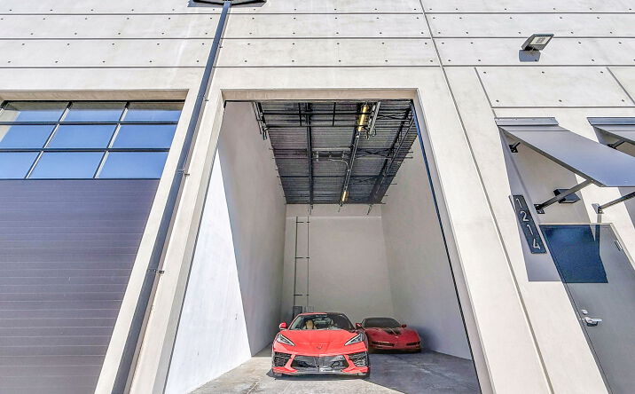 Pictures of Mixed Use, Self Storage, Special Purpose property located at 6500 Motor Enclave #1214, Tampa, FL 33610 for sales - image #1
