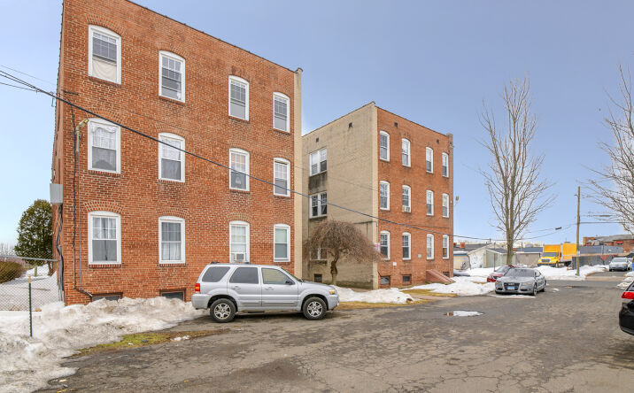 Pictures of Multifamily property located at 851-853 Wethersfield Ave, Hartford, CT 06114 for sales - image #1
