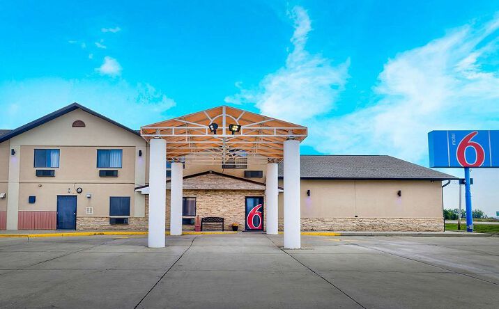 Pictures of Hospitality property located at 2113 Sapp Bros Dr, Percival, IA 51648 for sales - image #1
