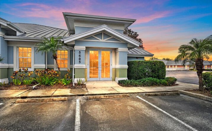 Pictures of Office property located at 5605 Marquesas Cir, Sarasota, FL 34233 for sales - image #1