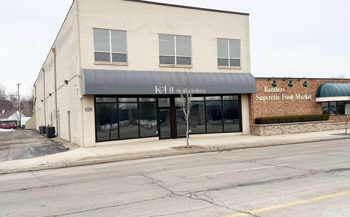Pictures of Retail, Office, Mixed Use property located at 1139 E Mishawaka Ave, South Bend, IN 46615 for sales - image #1