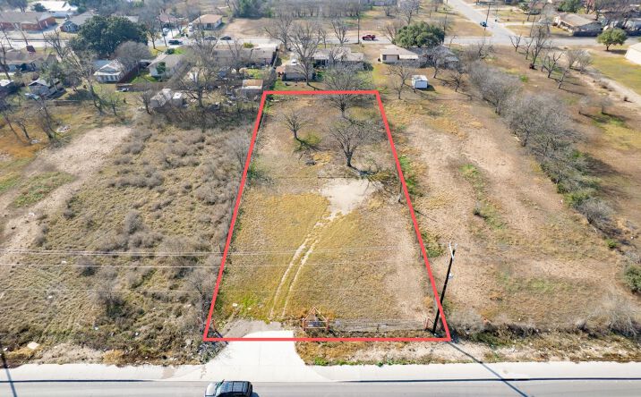 Pictures of Land property located at 1521 SE Loop 410 Acc Rd, San Antonio, TX 78220 for sales - image #1
