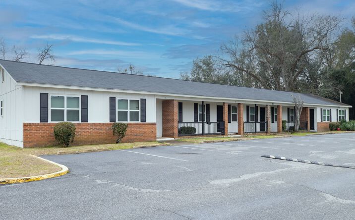Pictures of Multifamily property located at 905 Friendship Dr, Albany, GA 31701 for sales - image #1