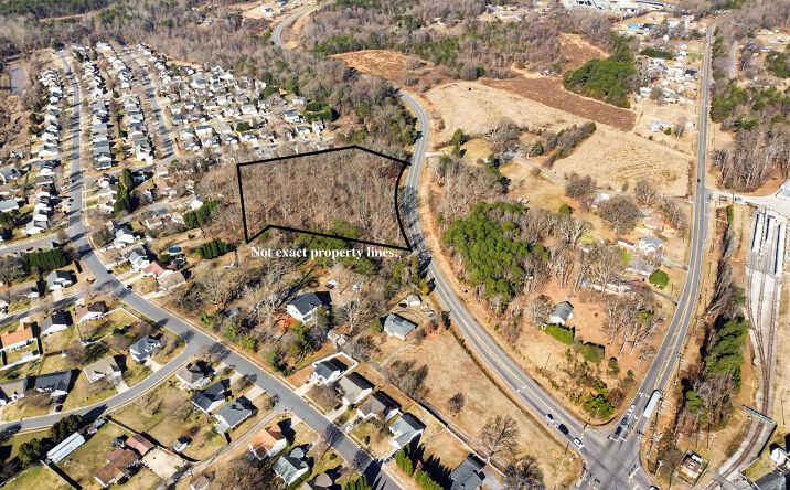 Pictures of Land property located at 00 connector rd mooresv, Mooresville, NC 28115 for sales - image #1