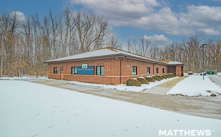Pictures of Office property located at 306 N Gould St, Owosso, MI 48867 for sales - image #1