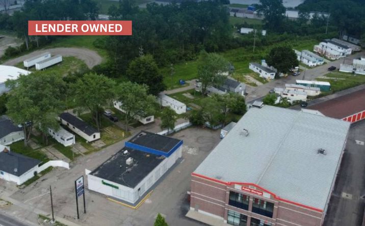 image of property at 2211 S DORT HWY Flint MI 48507-5227