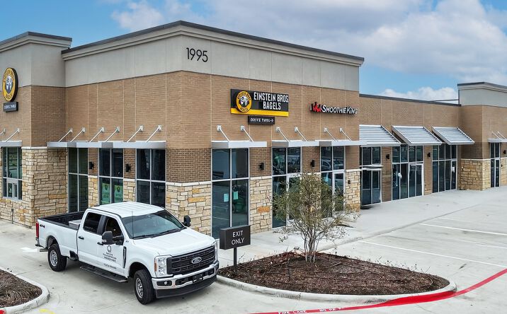 Pictures of Retail property located at 1995 N Hwy 77, Waxahachie, TX 75165 for sales - image #1