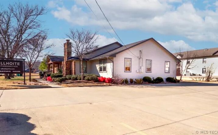 Pictures of Retail, Office property located at 1100 W Blue Starr Dr, Claremore, OK 74017 for sales - image #1