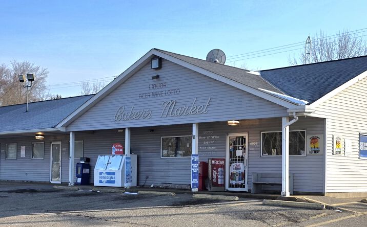 Pictures of Retail, Office, Mixed Use property located at 4006 N Irish Rd, Davison, MI 48423 for sales - image #1