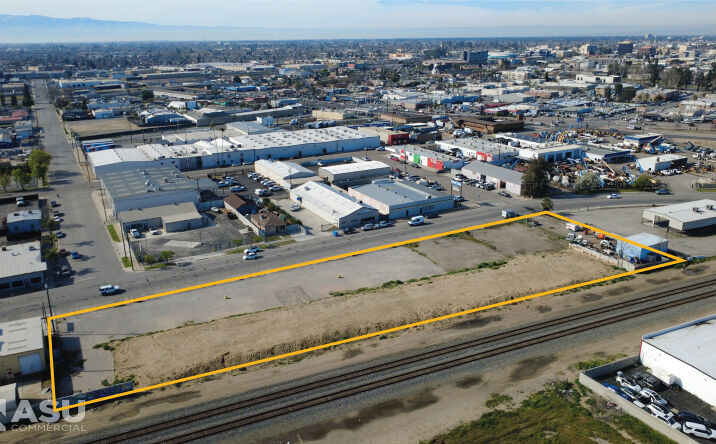 Pictures of Land property located at 210 Sumner St, Bakersfield, CA 93305 for sales - image #1