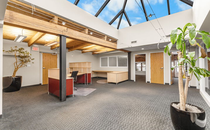 Pictures of Office property located at 1 Harris St, Newburyport, MA 01950 for sales - image #1
