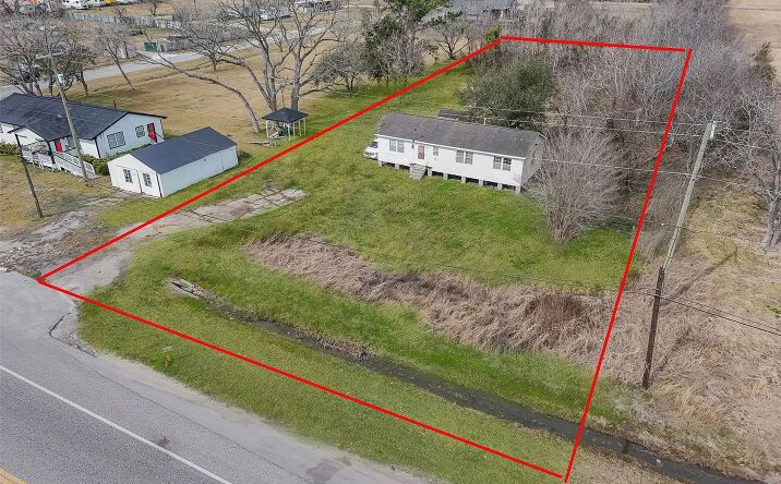 Pictures of Land property located at 2905 FM 646 E, Dickinson, TX 77539 for sales - image #1