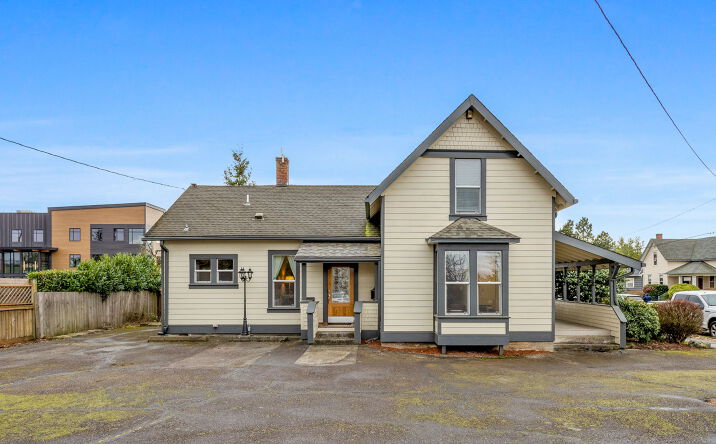 Pictures of Office property located at 830 Saginaw St S, Salem, OR 97302 for sales - image #1