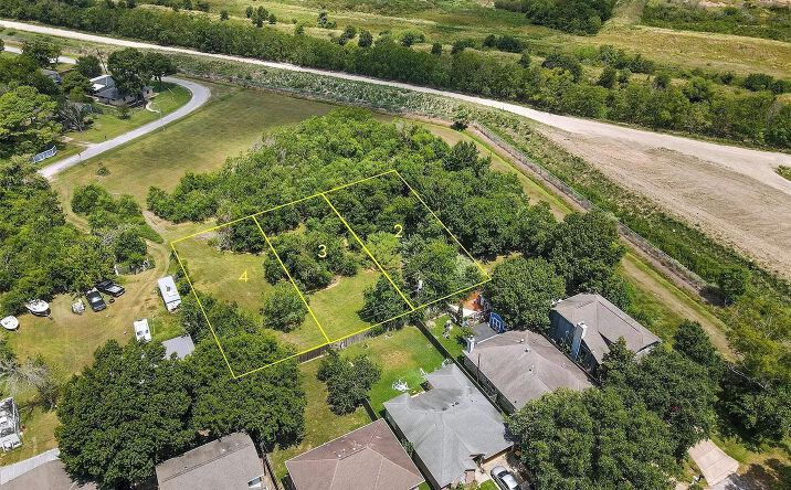 Pictures of Land property located at 0 Willow St, Seabrook, TX 77586 for sales - image #1