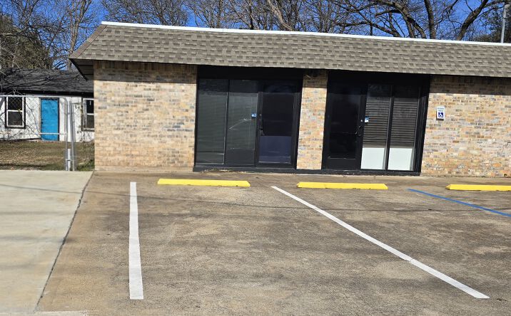 Pictures of Office, Retail property located at 227 Texas St, Cedar Hill, TX 75104 for sales - image #1
