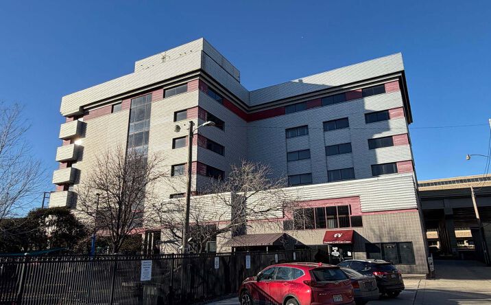 Pictures of Office property located at 350 W St Paul Ave, Milwaukee, WI 53203 for sales - image #1
