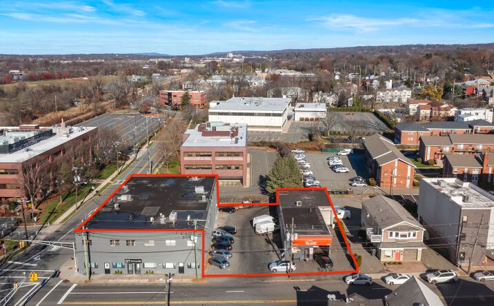 Pictures of Mixed Use property located at 117 Fort Lee Rd, Leonia, NJ 07605 for sales - image #1