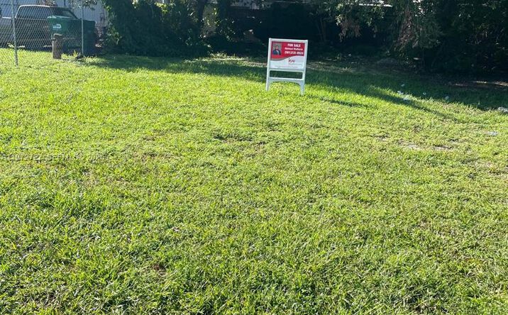 Pictures of Land property located at 3066 NW 46th St, Miami, FL 33142 for sales - image #1