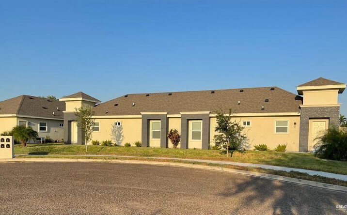 Pictures of Multifamily property located at 1040 English Avenue, Edinburg, TX 78541 for sales - image #1