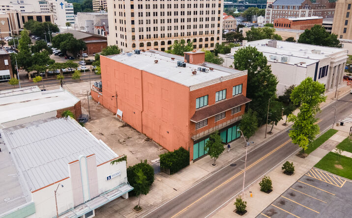 Pictures of Office property located at 328 Desiard St, Monroe, LA 71201 for sales - image #1