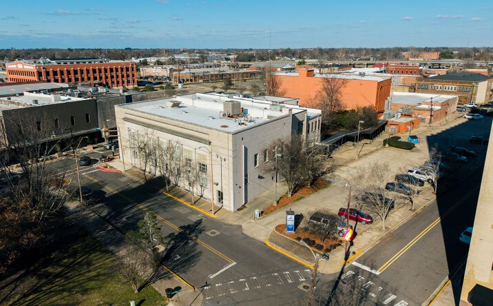Pictures of Office property located at 300 Desiard St, Monroe, LA 71201 for sales - image #1