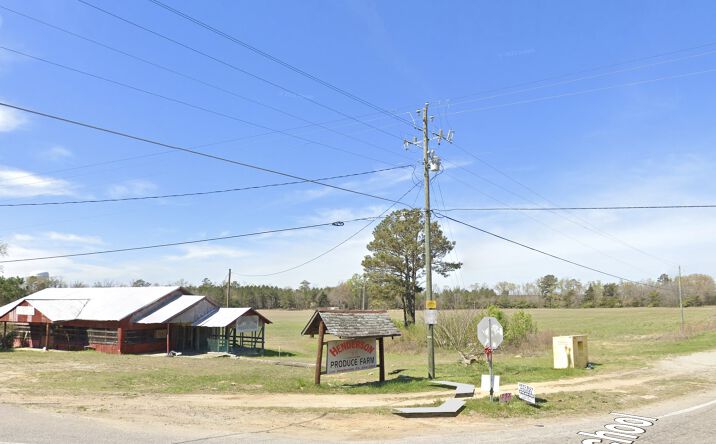 Pictures of Land property located at 2740 NC-71, Maxton, NC 28364 for sales - image #1