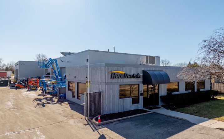 Pictures of Industrial property located at 1339 Yorkshire Dr, Streamwood, IL 60107 for sales - image #1