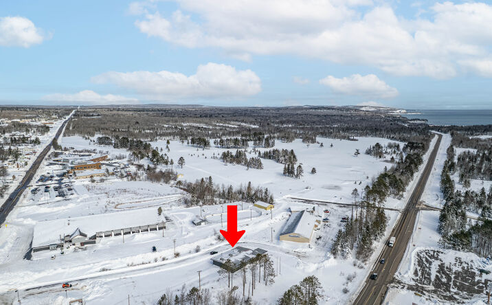 Pictures of Retail property located at 1329 MN-61, Two Harbors, MN 55616 for sales - image #1