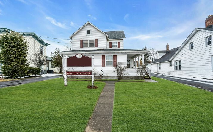 Pictures of Mixed Use, Office property located at 127 N Ocean Avenue, Brookhaven, NY 11772 for sales - image #1