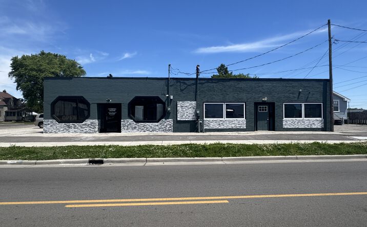 Pictures of Retail property located at 5038 & 5044 Lewis Ave, Toledo, OH 43612 for sales - image #1