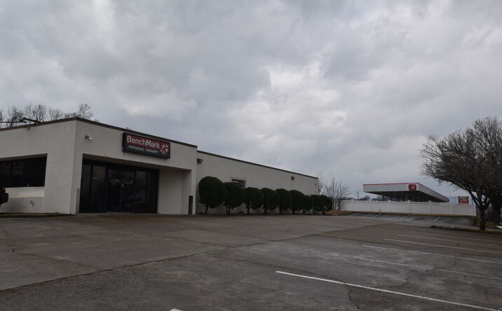 Pictures of Office property located at 1480 E 3rd St, Chattanooga, TN 37404 for sales - image #1
