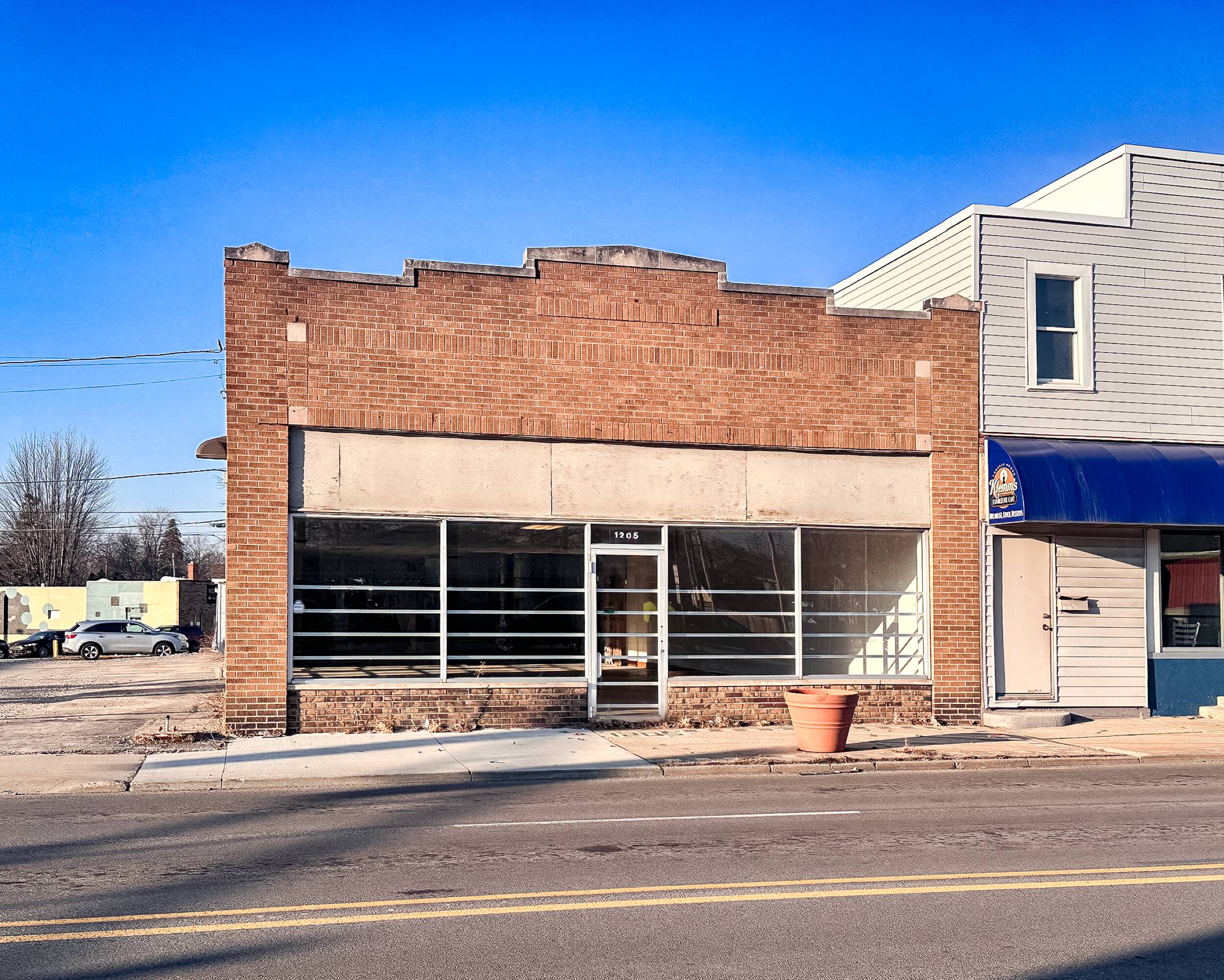 1205 E State Blvd, Fort Wayne, IN 46805