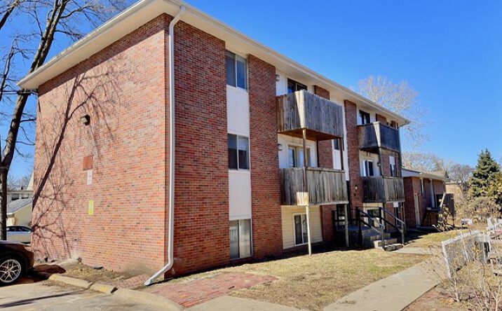 Pictures of Multifamily property located at 2125 A St, Lincoln, NE 68502 for sales - image #1
