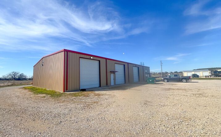Pictures of Industrial property located at 124 Cambridge Park Trail, Weatherford, TX 76088 for sales - image #1