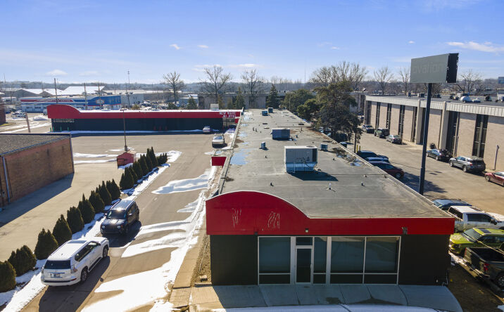 Pictures of Retail property located at 6609 E 82nd St, Indianapolis, IN 46250 for sales - image #1