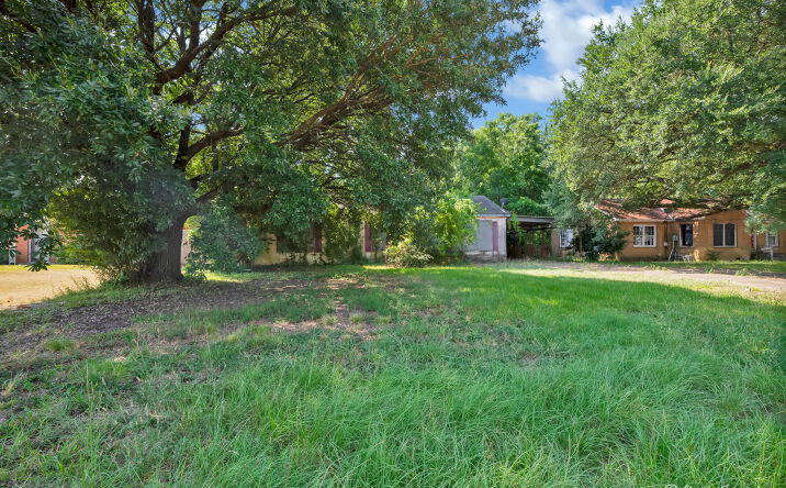 Pictures of Mixed Use, Retail property located at 2656 Old Minden Rd, Bossier City, LA 71112 for sales - image #1