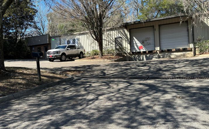 Pictures of Industrial property located at 2818 S Monroe St, Tallahassee, FL 32301 for sales - image #1