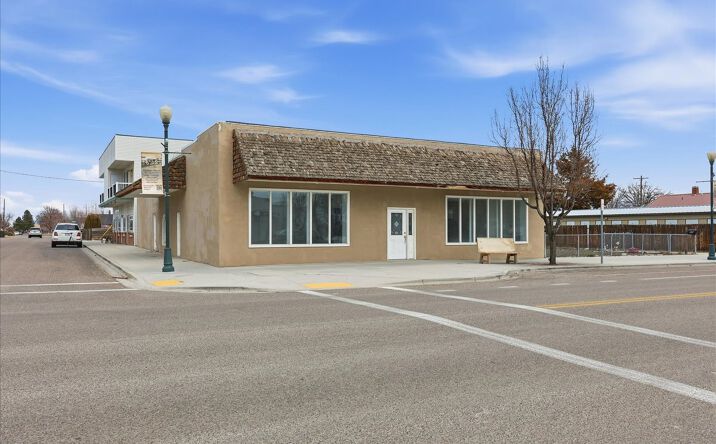 Pictures of Retail property located at 437 SW 3rd St, Fruitland, ID 83619 for sales - image #1