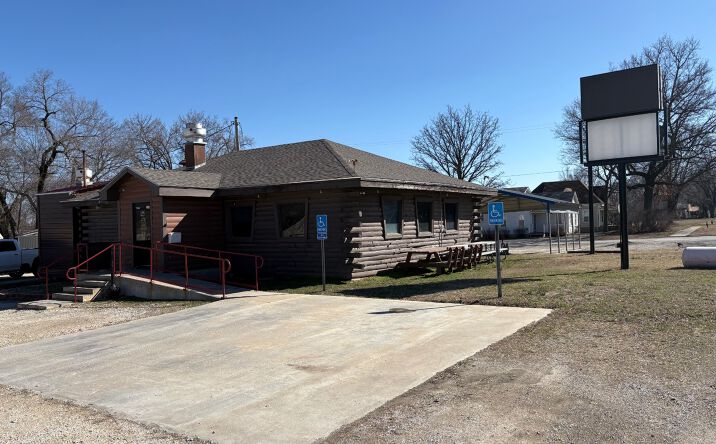 Pictures of Office property located at 719 S Ninth, Humboldt, KS 66748 for sales - image #1