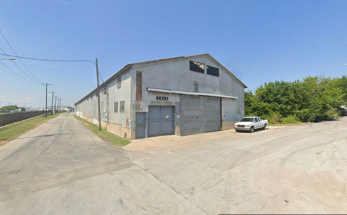 Pictures of Industrial property located at 2425 Myrtle St, Dallas, TX 75215 for sales - image #1