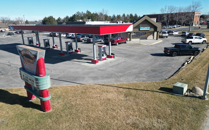 Pictures of Retail property located at 523 Hilltop Rd, Billings, MT 59105 for sales - image #1