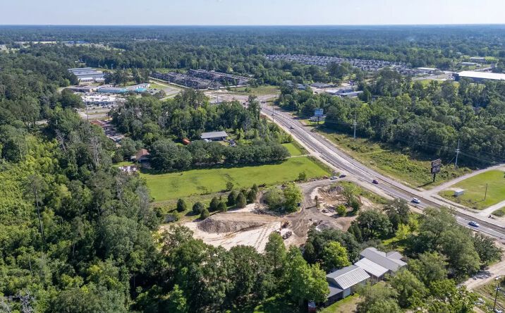 Pictures of Retail, Land property located at 29433 Juban Rd, Denham Springs, LA 70726 for sales - image #1