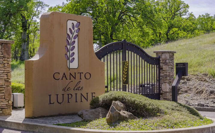 Pictures of Land property located at 4.36 Acres Canto De Las Lupine, Redding, CA 96001 for sales - image #1