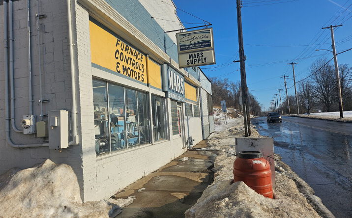 Pictures of Industrial, Retail property located at 1307 Walnut St, McKeesport, PA 15132 for sales - image #1