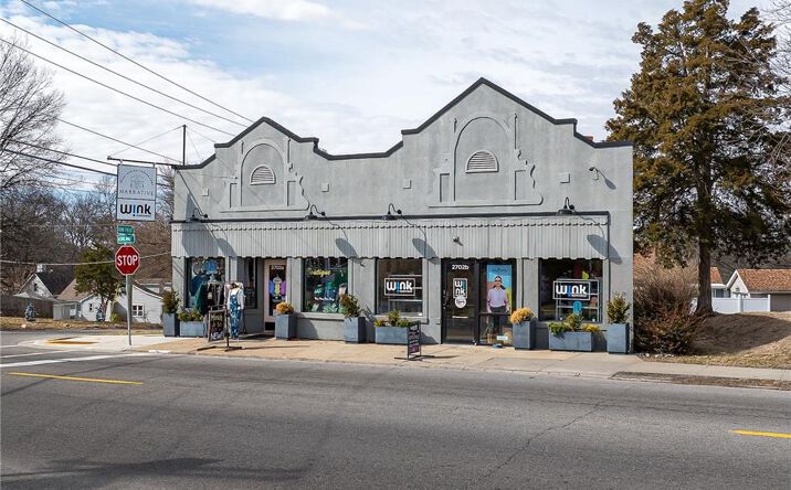 Pictures of Retail property located at 2702 Ashland Avenue, Saint Joseph, MO 64506 for sales - image #1