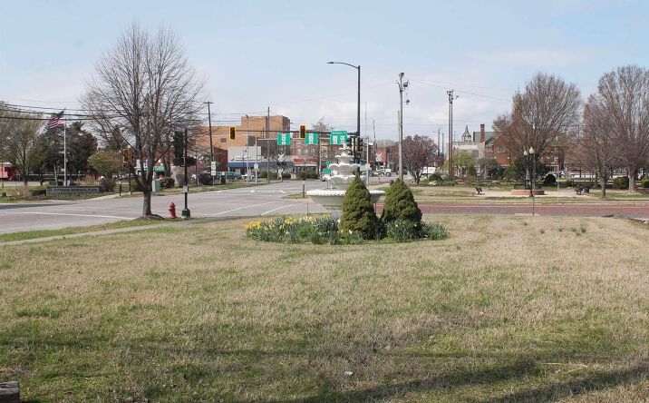 Pictures of Land property located at N WASHINGTON Street, Carbondale, IL 62901 for sales - image #1