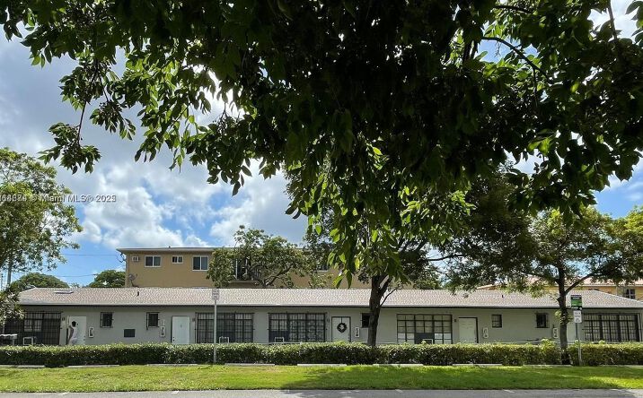 Pictures of Multifamily property located at 1346 NW 6th St, Miami, FL 33125 for sales - image #1